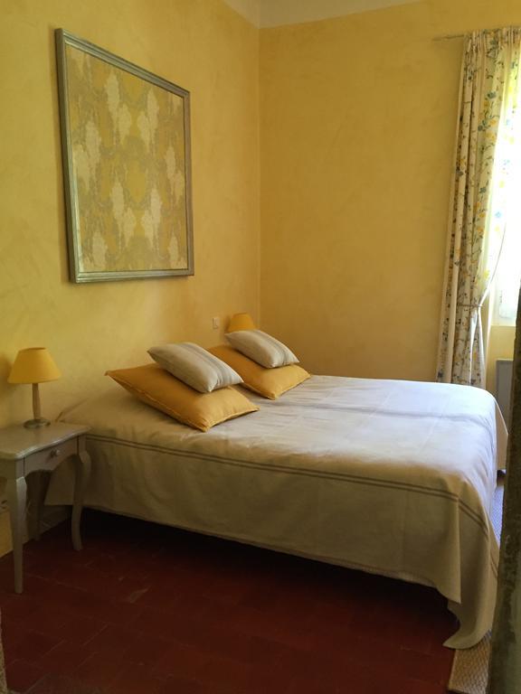 Bed and Breakfast Domaine La Carraire Lauris Exteriér fotografie